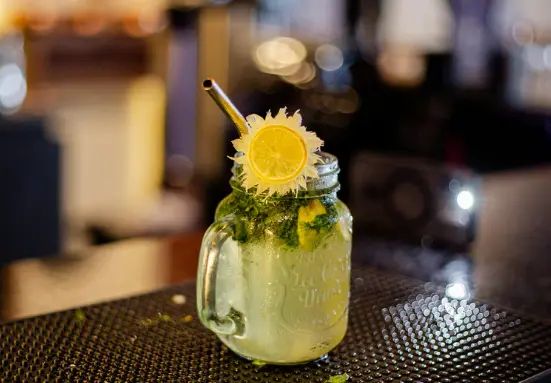 Bar à jus ou smoothies